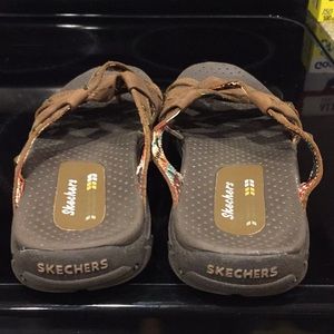 skechers rockin soundstage